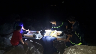 Công an Tây Ninh: Cứu người gặp nạn trên núi Heo