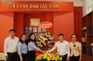 Nhiều cơ quan, đơn vị thăm, chúc mừng Báo Tây Ninh nhân kỷ niệm 97 năm Ngày Báo chí cách mạng Việt Nam 21.6