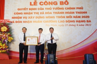Công bố quyết định của Thủ tướng Chính Phủ công nhận thị xã Hoà Thành hoàn thành nhiệm vụ xây dựng nông thôn mới năm 2020