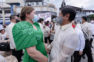 Đằng sau quyết định tuyên thệ sớm của bà Sara Duterte