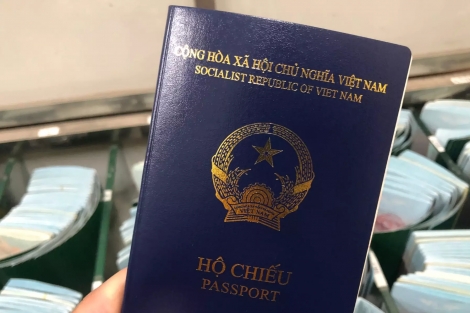 Bộ Công an thông tin về giá trị sử dụng của hộ chiếu mẫu cũ