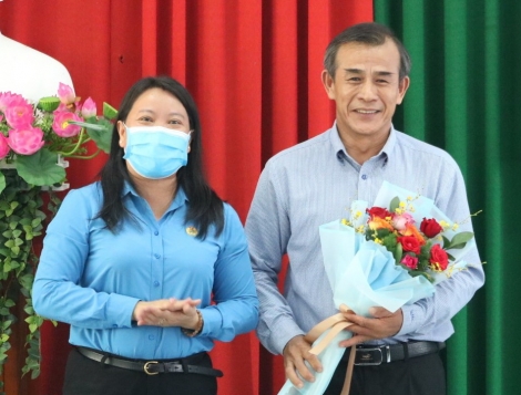 Ông Lê Văn Khôi được bầu giữ chức danh Chủ tịch Liên đoàn Lao động huyện Gò Dầu