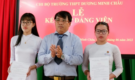Huyện Dương Minh Châu: Kết nạp đảng viên là học sinh