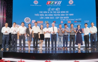 Ký kết đơn vị tài trợ Giải bóng đá thiếu niên, nhi đồng truyền hình Tây Ninh lần thứ I.2022- Cúp Tân Nhiên