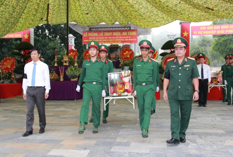 Lãnh đạo tỉnh: Viếng nghĩa trang, truy điệu và an táng hài cốt liệt sĩ