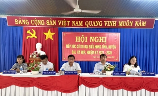 Đại biểu Hội đồng nhân dân tỉnh tiếp xúc cử tri hai huyện Tân Châu, Tân Biên