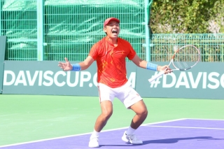 Lý Hoàng Nam thắng kịch tính "trò cưng" của Nadal