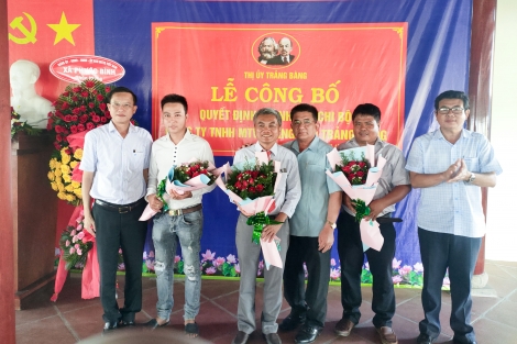 Thị uỷ Trảng Bàng: Công bố quyết định thành lập Chi bộ Công ty TNHH MTV Quang Sáu Trảng Bàng