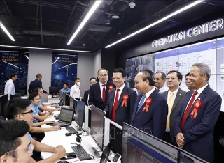 Chủ tịch nước dự khai trương trung tâm dữ liệu hiện đại hàng đầu Việt Nam