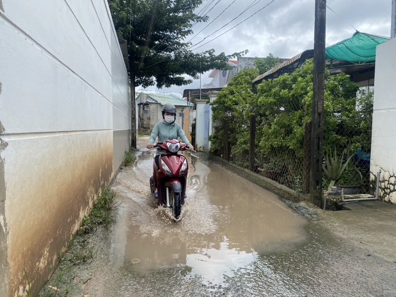 Bất cập tại các hẻm đô thị