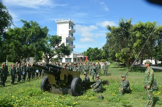 Xây dựng thế trận phòng không nhân dân đáp ứng yêu cầu bảo vệ vững chắc vùng trời của Tổ quốc