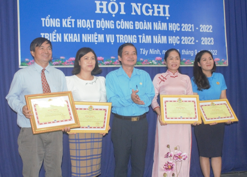 Công đoàn ngành Giáo dục tổng kết năm học 2021 – 2022