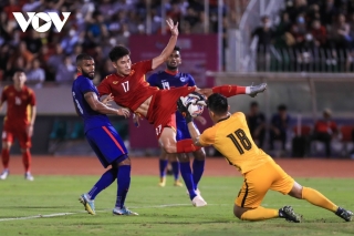 Dư âm ĐT Việt Nam 4-0 ĐT Singapore: Dấu ấn Văn Quyết và những tân binh
