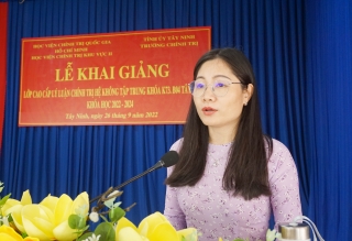 Khai giảng lớp cao cấp chính trị hệ không tập trung tại Tây Ninh
