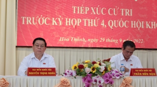 Đại biểu Quốc hội tiếp xúc cử tri thị xã Hòa Thành trước kỳ họp thứ 4 quốc hội khóa XV
