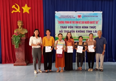 Hội Bảo trợ người khuyết tật và Bảo vệ quyền trẻ em tỉnh: Hỗ trợ 180 triệu đồng không tính lãi cho người khuyết tật xã Mỏ Công