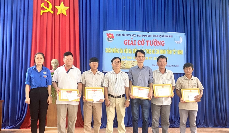 Điểm tin địa phương