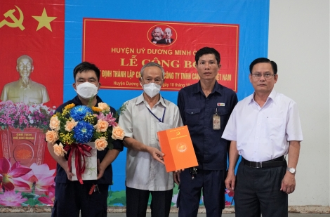 Thành lập Chi bộ cơ sở Công ty TNHH Can Sports Việt Nam