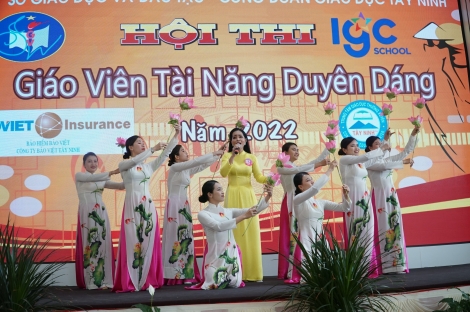 Giáo viên tài năng, duyên dáng Tây Ninh