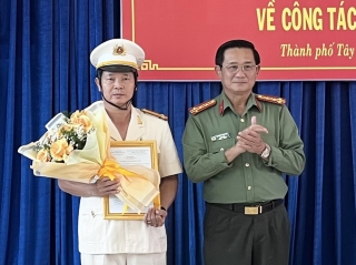 Công bố quyết định bổ nhiệm Phó Trưởng Công an thành phố Tây Ninh