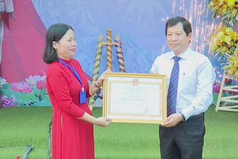 Hòa Thành: Trường tiểu học Lê Hồng Phong được công nhận đạt chuẩn quốc gia mức độ 1