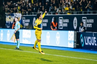 Quang Hải có pha kiến tạo đầu tiên trên đất Pháp, giúp Pau FC thênh thang tiến bước ở Cúp Quốc gia