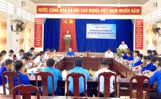 Chủ tịch UBND huyện Dương Minh Châu đối thoại với thanh niên