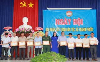 Phó Bí thư Tỉnh uỷ Nguyễn Mạnh Hùng: Dự Ngày hội Đại đoàn kết toàn dân tộc tại xã Thanh Phước