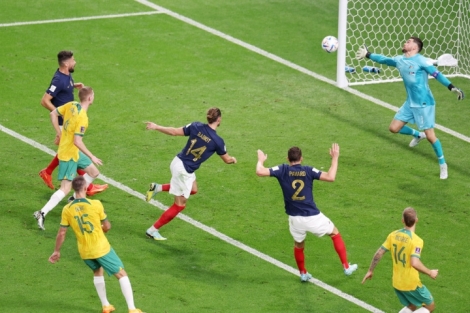 Giroud chạm kỷ lục, đội tuyển Pháp đè bẹp Australia