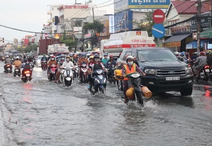 Thời tiết bất thường ở nhiều nơi