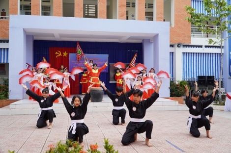 Thành phố Tây Ninh: Phát động phong trào xây dựng, phát triển môi trường học và sử dụng ngoại ngữ trong nhà trường