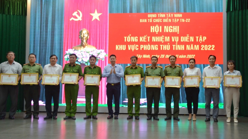 UBND tỉnh: Tổng kết nhiệm vụ diễn tập khu vực phòng thủ năm 2022