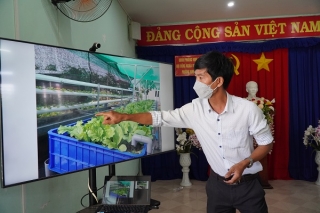 Khai giảng lớp chuyển giao mô hình Aquaponic “Trồng rau, nuôi cá’ cho hội viên nông dân thành phố Tây Ninh