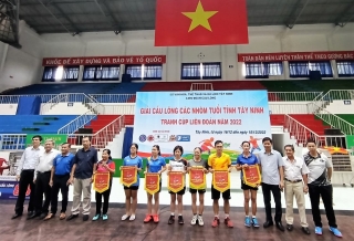 Khởi tranh Giải cầu lông các nhóm tuổi tỉnh Tây Ninh- tranh cúp Liên đoàn lần thứ II năm 2022