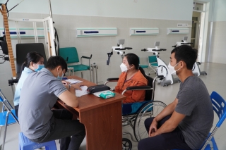 Hội Trợ giúp người khuyết tật Việt Nam: Khám lâm sàng cho nạn nhân chất độc da cam tại Tây Ninh