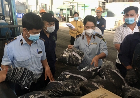 Cục Quản lý thị trường Tây Ninh tiêu huỷ tang vật vi phạm hành chính bị tịch thu năm 2022