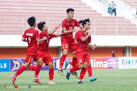 Thái Lan vé vớt còn mơ World Cup, Việt Nam nghĩ xa hơn