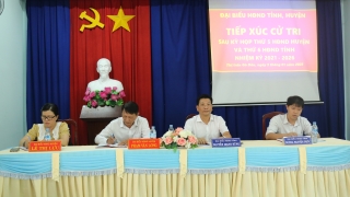 Phó Bí thư Tỉnh uỷ Nguyễn Mạnh Hùng tiếp xúc cử tri xã Thanh Phước và thị trấn huyện Gò Dầu