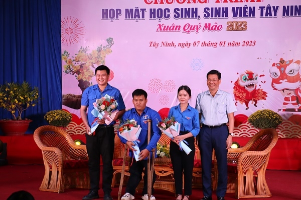 Họp mặt học sinh, sinh viên xuân Quý Mão 2023