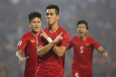 Tiến Linh lập cú đúp đưa ĐT Việt Nam vào chung kết AFF Cup 2022