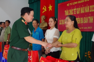 Kiểm tra và chúc tết các đơn vị lực lượng vũ trang địa phương trên địa bàn huyện Tân Châu và Tân Biên