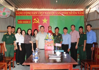Lãnh đạo tỉnh thăm, chúc tết các đơn vị lực lượng vũ trang trên địa bàn huyện Gò Dầu
