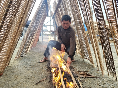 Nhộn nhịp sắc xuân ở “làng không ngủ”