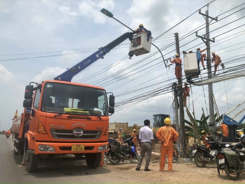 Sử dụng điện an toàn hiệu quả trong dịp Tết