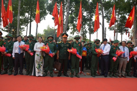 Tân Châu: 199 công dân chính thức lên đường nhập ngũ
