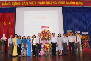 Lãnh đạo tỉnh: Thăm, chúc mừng các cơ sở y tế nhân Ngày Thầy thuốc Việt Nam 27.2