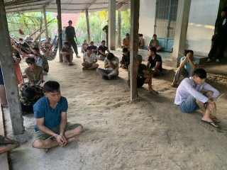 Phòng Cảnh sát hình sự Công an Tây Ninh: Bắt 27 người tham gia lắc tài xỉu ở Châu Thành