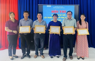Năm học 2022-2023: Thành phố Tây Ninh có 67 giáo viên dạy giỏi cấp trung học cơ sở