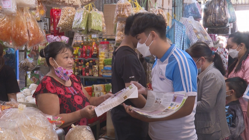 Hoà Thành: Ra quân ngày cao điểm tình nguyện chung tay xây dựng nông thôn mới năm 2023