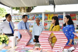 UBND tỉnh: Ban hành kế hoạch tổ chức Ngày Sách và Văn hoá đọc Việt Nam